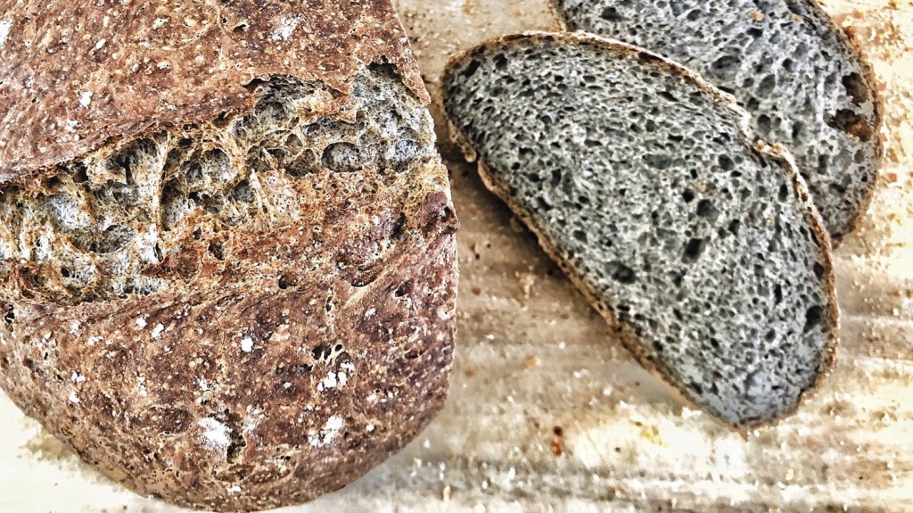 No-knead overnight quinoa&nbsp;loaf