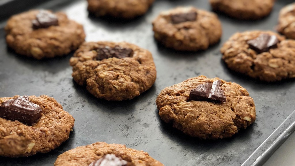 Jaggery & Almond Oat&nbsp;Cookies